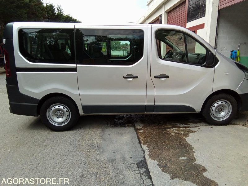 Renault trafic 1.6dci 95 CV 9 places 309336 kms - Micro-ônibus, Furgão de passageiros: foto 3 Renault trafic 1.6dci 95 CV 9 places 309336 kms - Micro-ônibus, Furgão de passageiros: foto 3