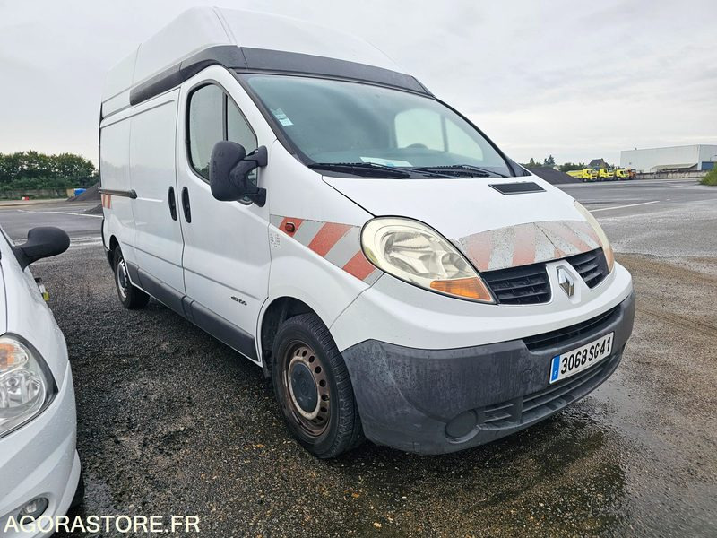 Renault trafic - 2006 - 248758KM - 3068SG41 - Furgão: foto 2 Renault trafic - 2006 - 248758KM - 3068SG41 - Furgão: foto 2