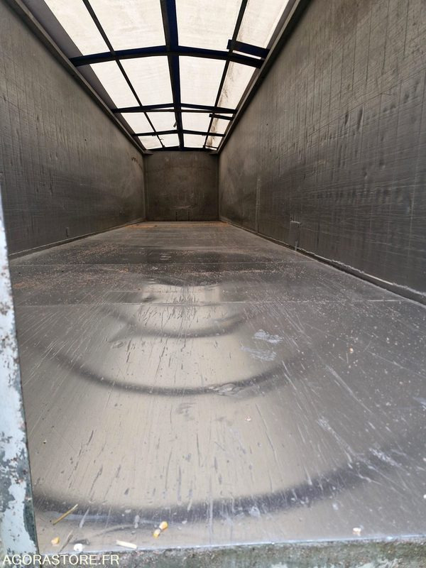 REMORQUE CEREALIERE SAMRO 70 M3 MINES FAVORABLE - Semireboque: foto 5 REMORQUE CEREALIERE SAMRO 70 M3 MINES FAVORABLE - Semireboque: foto 5