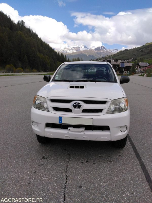 TOYOTA HILUX - Furgão basculante: foto 1 TOYOTA HILUX - Furgão basculante: foto 1