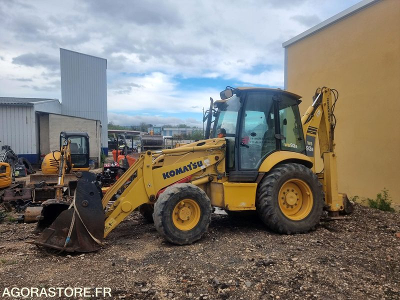 TRACTOPELLE KOMATSU WB93R / F51441 / 2006 / 7 391H / VENTE EN L'ETAT - Retroescavadeira: foto 1 TRACTOPELLE KOMATSU WB93R / F51441 / 2006 / 7 391H / VENTE EN L'ETAT - Retroescavadeira: foto 1