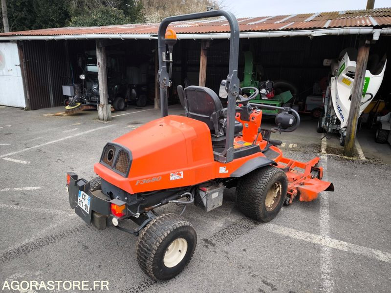 Tondeuse KUBOTA F3680 3688 heures 2013 - Cortador de grama: foto 1 Tondeuse KUBOTA F3680 3688 heures 2013 - Cortador de grama: foto 1