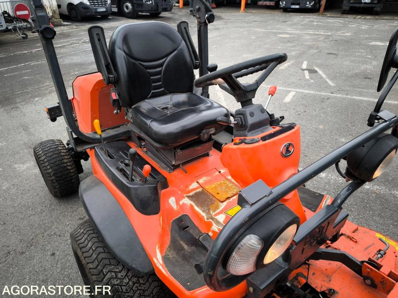 Tondeuse KUBOTA F3680 3688 heures 2013 - Cortador de grama: foto 2 Tondeuse KUBOTA F3680 3688 heures 2013 - Cortador de grama: foto 2