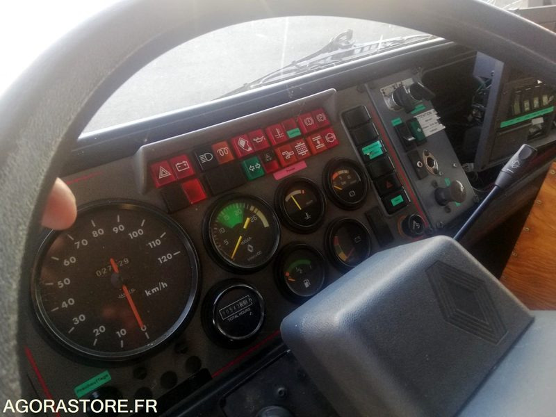 FPT RENAULT G 230 (POUR PIECES) - Tractor: foto 4 FPT RENAULT G 230 (POUR PIECES) - Tractor: foto 4