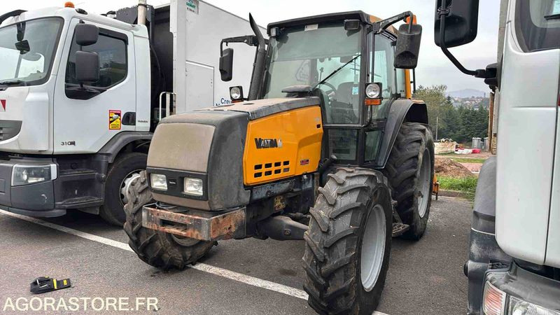 VALTRA 6250-4 - 2003 - 9982 h - Trator: foto 2 VALTRA 6250-4 - 2003 - 9982 h - Trator: foto 2