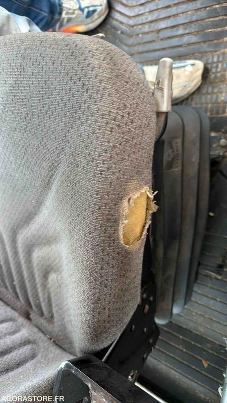 VALTRA 6250-4 - 2003 - 9982 h - Trator: foto 5 VALTRA 6250-4 - 2003 - 9982 h - Trator: foto 5