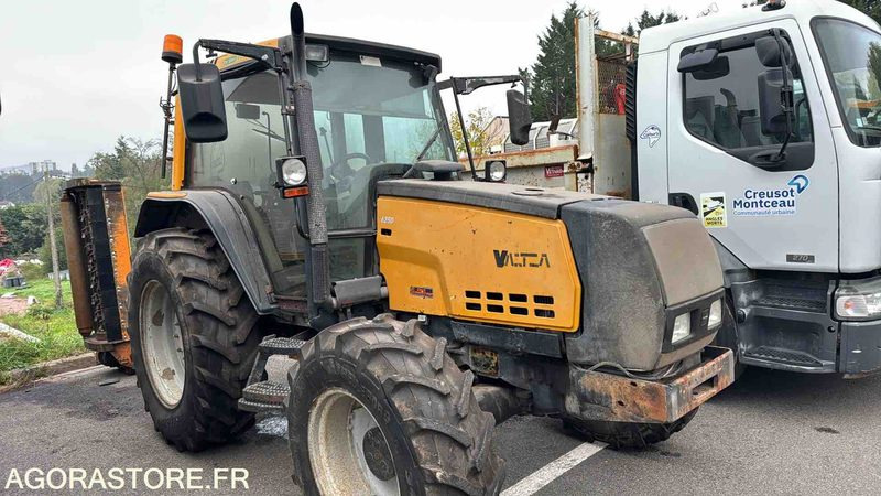 VALTRA 6250-4 - 2003 - 9982 h - Trator: foto 1 VALTRA 6250-4 - 2003 - 9982 h - Trator: foto 1