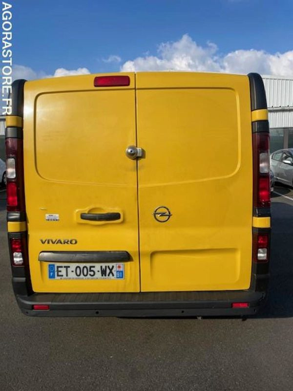 VIVARO FG L1H1 2700 1.6 CDTI 95. 02/2018. 154500KM - Furgão: foto 4 VIVARO FG L1H1 2700 1.6 CDTI 95. 02/2018. 154500KM - Furgão: foto 4