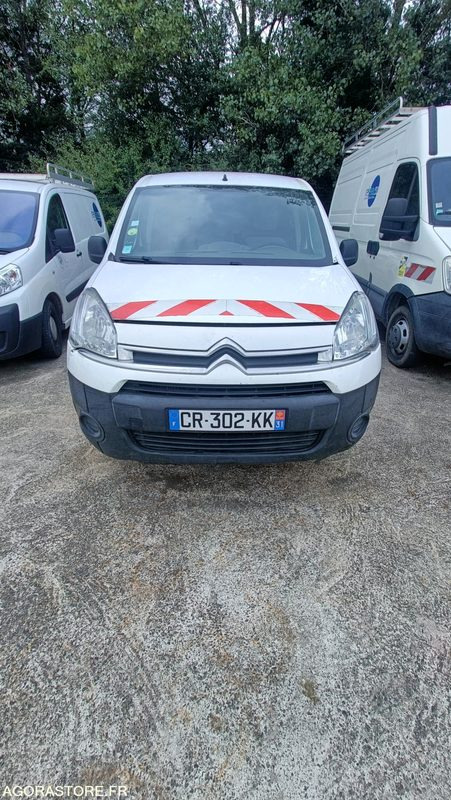 VU FOURGONNETTE CITROEN BERLINGO DANGEL 4X4 (BV changée avec embrayage) - Furgão compacto: foto 2 VU FOURGONNETTE CITROEN BERLINGO DANGEL 4X4 (BV changée avec embrayage) - Furgão compacto: foto 2