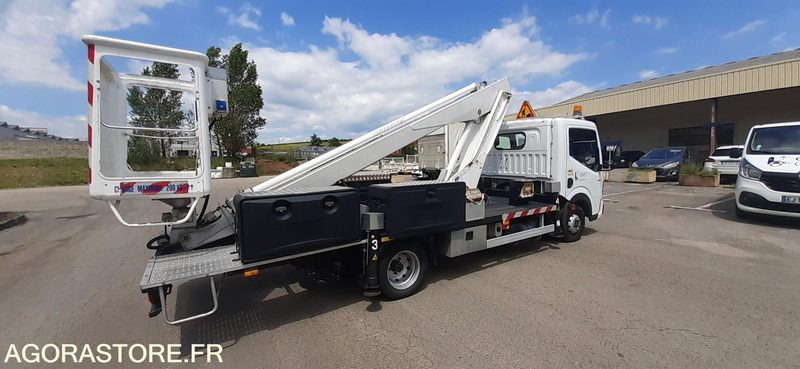 Nacelle Plateau RENAULT Maxity - 44000 km - 2008 - Veículo comercial: foto 3 Nacelle Plateau RENAULT Maxity - 44000 km - 2008 - Veículo comercial: foto 3