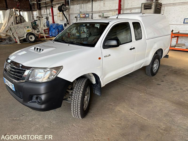PICK UP 4x4 - TOYOTA HILUX - 289 356 KM (P1300081) - Veículo comercial: foto 1 PICK UP 4x4 - TOYOTA HILUX - 289 356 KM (P1300081) - Veículo comercial: foto 1