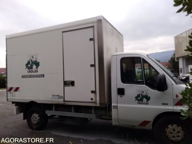 Peugeot boxer hayon 500kgs joint culasse HS - Veículo comercial: foto 4 Peugeot boxer hayon 500kgs joint culasse HS - Veículo comercial: foto 4