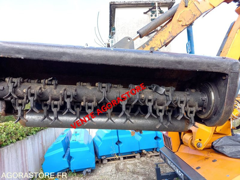 Vends épareuse NOREMAT MAGISTRA M60 - Equipamentos para jardinagem: foto 4 Vends épareuse NOREMAT MAGISTRA M60 - Equipamentos para jardinagem: foto 4