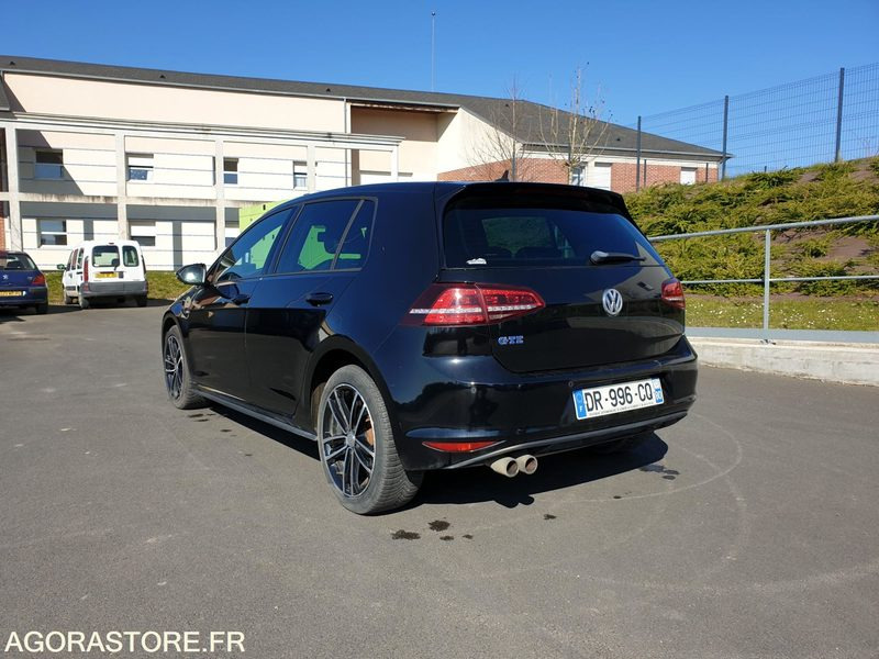 Volkswagen GOLF GTE 1.4 TSI - Automóvel: foto 2 Volkswagen GOLF GTE 1.4 TSI - Automóvel: foto 2