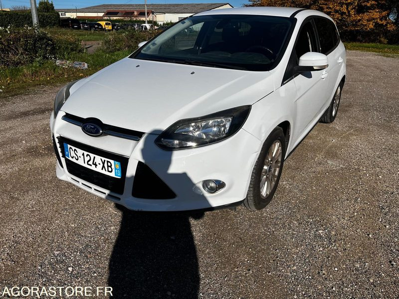 Ford focus 1lecoboost 2013 149000km - Carro perua: foto 2 Ford focus 1lecoboost 2013 149000km - Carro perua: foto 2