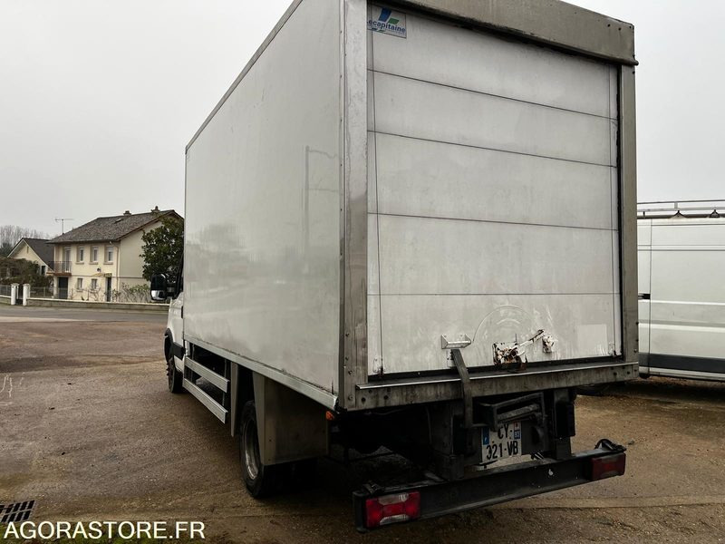 Iveco 35c13 frigorifique 185000km 2013 - Carrinha frigorífica: foto 3 Iveco 35c13 frigorifique 185000km 2013 - Carrinha frigorífica: foto 3