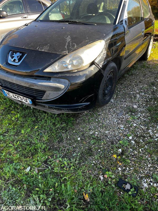 Peugeot 206+ 1.4 hdi 2009 185000km - Automóvel: foto 2 Peugeot 206+ 1.4 hdi 2009 185000km - Automóvel: foto 2