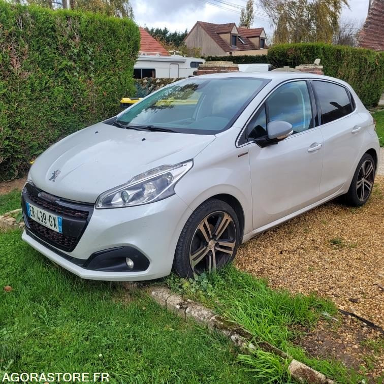 Peugeot 208 gt line - 125 321 kms - 2017 - Automóvel: foto 2 Peugeot 208 gt line - 125 321 kms - 2017 - Automóvel: foto 2