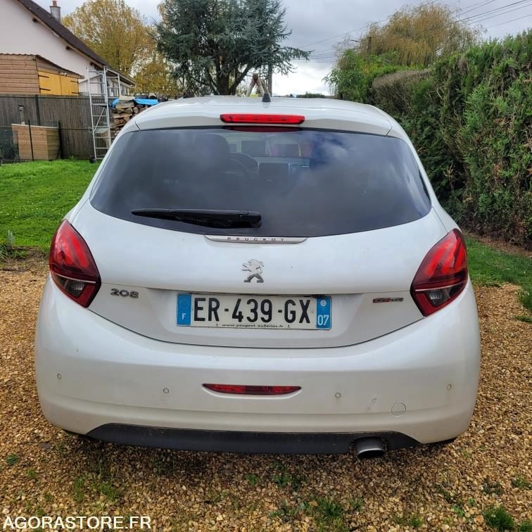 Peugeot 208 gt line - 125 321 kms - 2017 - Automóvel: foto 5 Peugeot 208 gt line - 125 321 kms - 2017 - Automóvel: foto 5