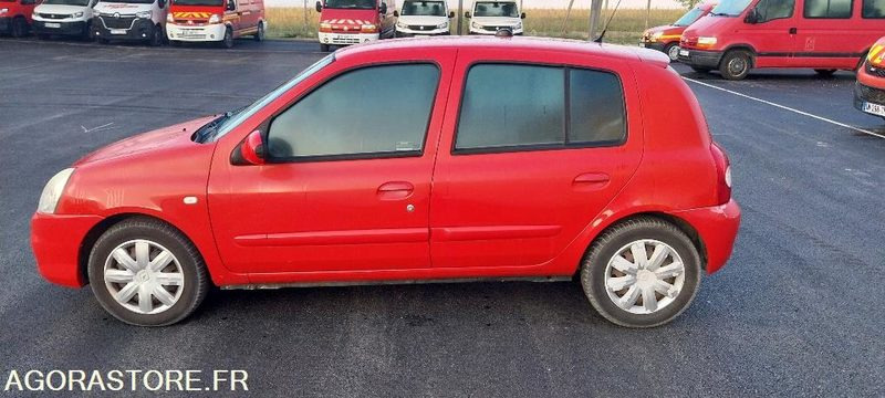 Renault clio 1.5 dci (roulante) - Automóvel: foto 1 Renault clio 1.5 dci (roulante) - Automóvel: foto 1