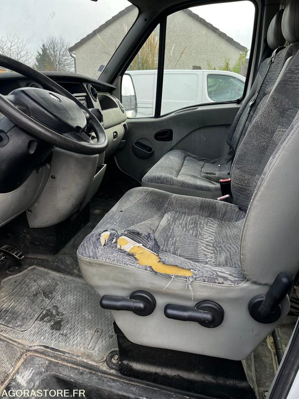 Renault master 2.5 dci 2004 251000km - Furgão: foto 5 Renault master 2.5 dci 2004 251000km - Furgão: foto 5