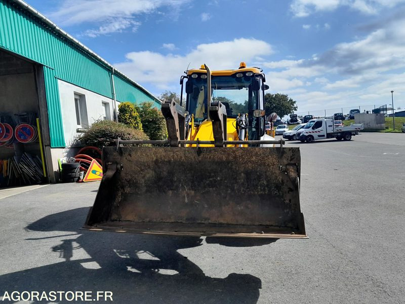 Tracto pelle - Retroescavadeira: foto 3 Tracto pelle - Retroescavadeira: foto 3