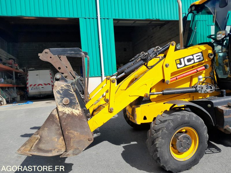 Tracto pelle - Retroescavadeira: foto 4 Tracto pelle - Retroescavadeira: foto 4