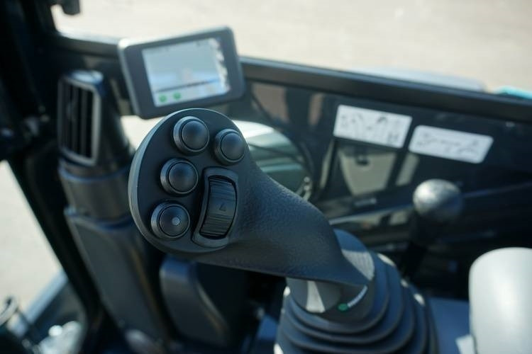 Airman AX 26 U-6 - Mini escavadeira: foto 5 Airman AX 26 U-6 - Mini escavadeira: foto 5