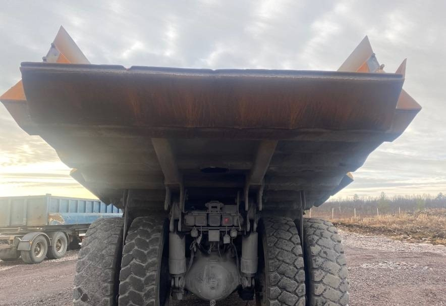 Locação de Komatsu HD405-7 Komatsu HD405-7: foto 15 Locação de Komatsu HD405-7 Komatsu HD405-7: foto 15