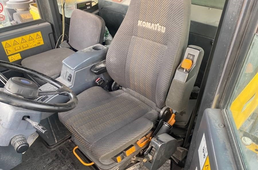 Locação de Komatsu HD405-7 Komatsu HD405-7: foto 7 Locação de Komatsu HD405-7 Komatsu HD405-7: foto 7