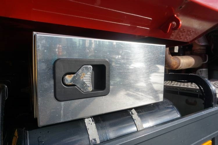 Caminhão basculante Mercedes-Benz Arocs 3263 , 8x4 Tridem: foto 11