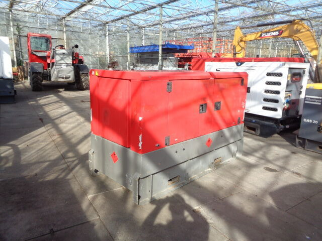 Atlas Copco QAS30 - Gerador elétrico: foto 1 Atlas Copco QAS30 - Gerador elétrico: foto 1