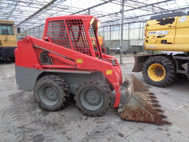 Bobcat S130 - Mini carregadeira: foto 1 Bobcat S130 - Mini carregadeira: foto 1