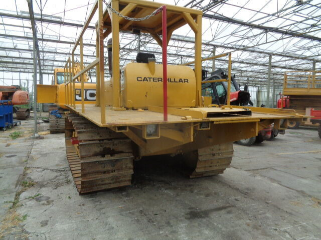 Caterpillar D6C - Buldôzer: foto 2 Caterpillar D6C - Buldôzer: foto 2