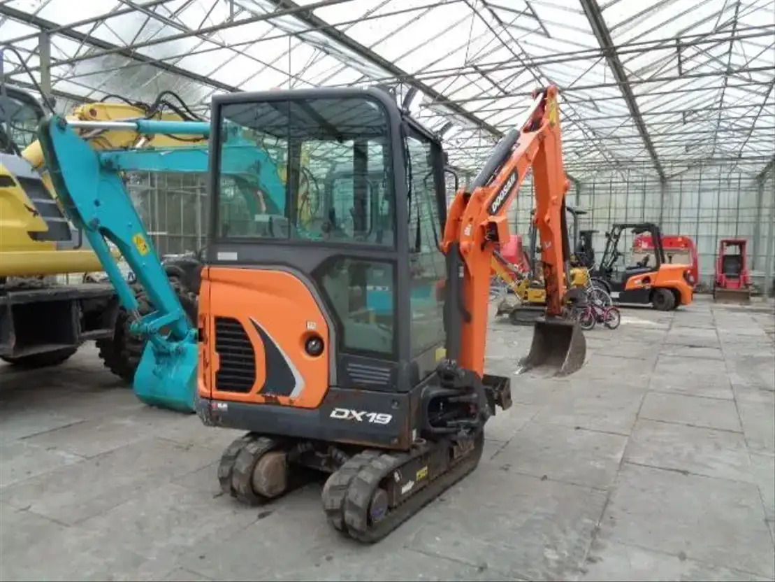 Doosan DX19 - Mini escavadeira: foto 4 Doosan DX19 - Mini escavadeira: foto 4