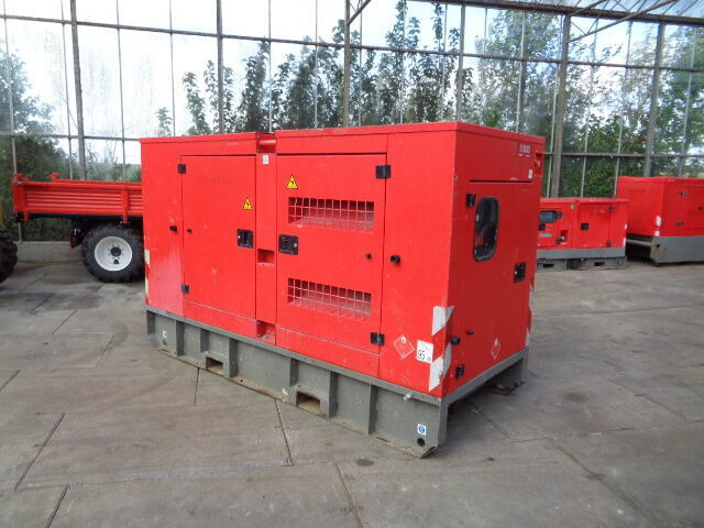 Doosan G100 - Gerador elétrico: foto 2 Doosan G100 - Gerador elétrico: foto 2