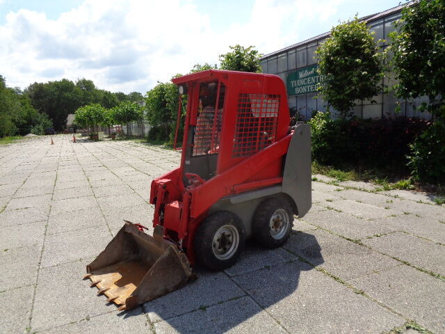 Mini carregadeira Gehl 1640: foto 7 Mini carregadeira Gehl 1640: foto 7