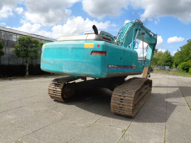 Kobelco SK250NLC - Escavadora de rastos: foto 2 Kobelco SK250NLC - Escavadora de rastos: foto 2