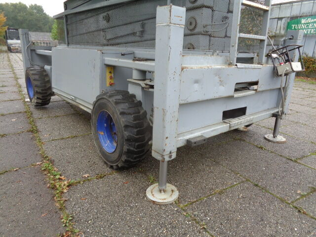 Locação de  Liftlux SL172-24D4WD Liftlux SL172-24D4WD: foto 14