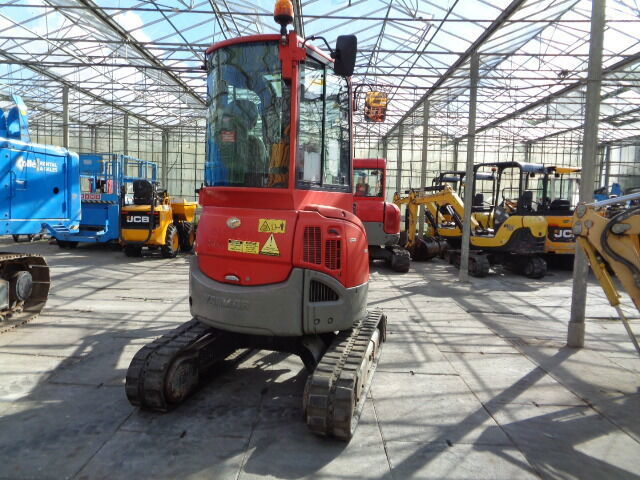 Yanmar VIO 25-4 - Mini escavadeira: foto 4 Yanmar VIO 25-4 - Mini escavadeira: foto 4