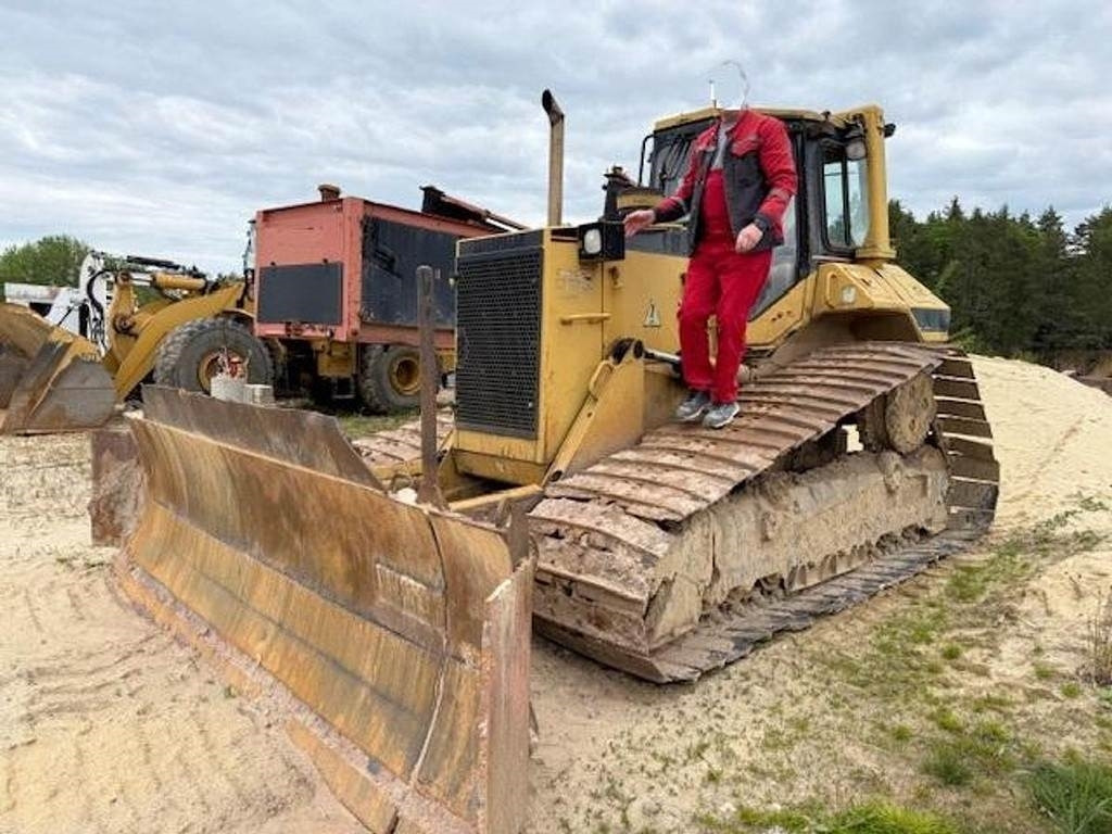 CAT D6M LGP - Buldôzer: foto 3 CAT D6M LGP - Buldôzer: foto 3