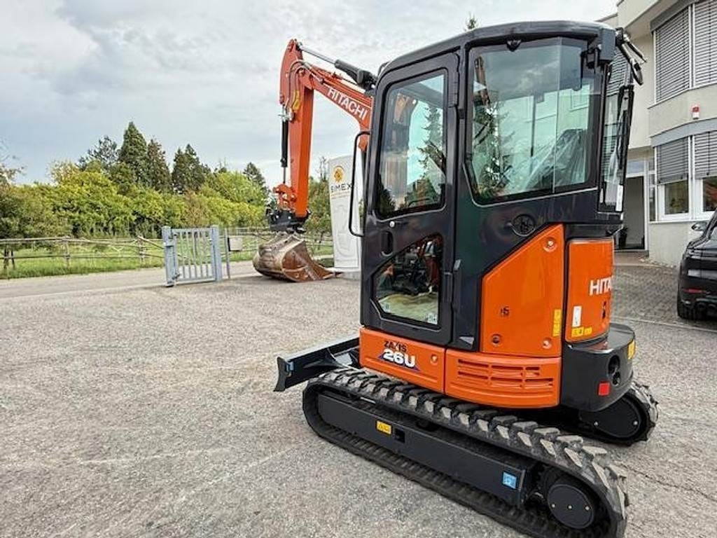 Hitachi ZX26 U-6 - Mini escavadeira: foto 2 Hitachi ZX26 U-6 - Mini escavadeira: foto 2