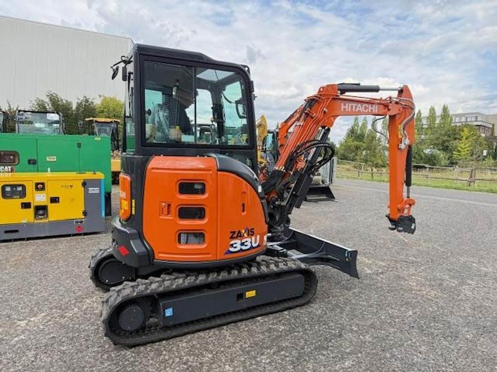 Hitachi ZX33U-6 - Mini escavadeira: foto 2 Hitachi ZX33U-6 - Mini escavadeira: foto 2