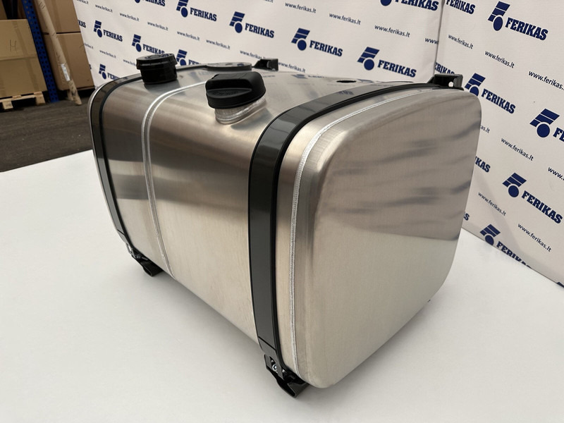 Combined oil fuel tank 165L oil tank 200L fuel tank 620x675x970 - Tanque hidráulico de Caminhão: foto 2 Combined oil fuel tank 165L oil tank 200L fuel tank 620x675x970 - Tanque hidráulico de Caminhão: foto 2