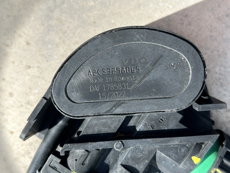 Tanque de combustível de Caminhão DAF 765 liters 620x675x2112 with step, complete set: foto 7
