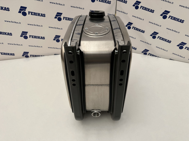 Hydraulic aluminum oil tank 120L - Tanque hidráulico de Caminhão: foto 3 Hydraulic aluminum oil tank 120L - Tanque hidráulico de Caminhão: foto 3