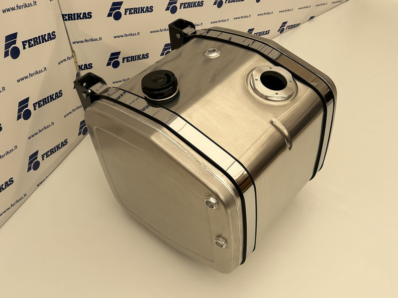 Hydraulic aluminum oil tank 200L - Tanque hidráulico de Caminhão: foto 2 Hydraulic aluminum oil tank 200L - Tanque hidráulico de Caminhão: foto 2