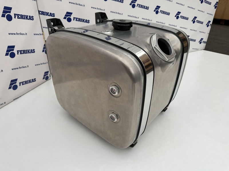 Hydraulic aluminum oil tank 200L - Tanque hidráulico de Caminhão: foto 3 Hydraulic aluminum oil tank 200L - Tanque hidráulico de Caminhão: foto 3