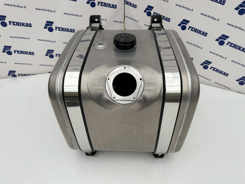 Hydraulic aluminum oil tank 200L - Tanque hidráulico de Caminhão: foto 1 Hydraulic aluminum oil tank 200L - Tanque hidráulico de Caminhão: foto 1