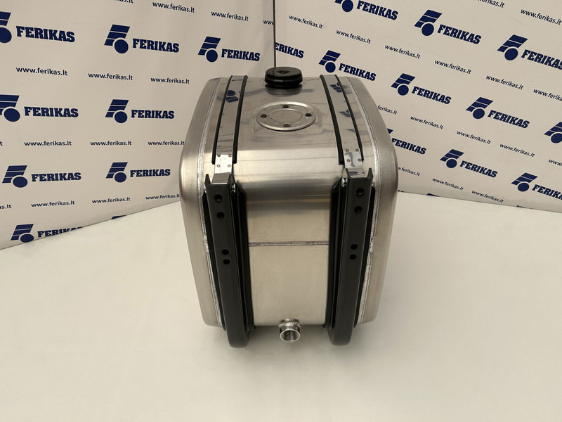 Hydraulic aluminum oil tank 200L - Tanque hidráulico de Caminhão: foto 5 Hydraulic aluminum oil tank 200L - Tanque hidráulico de Caminhão: foto 5